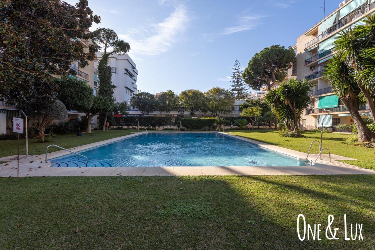 One&lux - With Pool Marbellac
